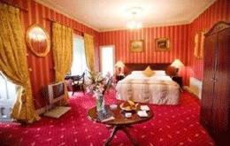 kilkea-castle-guest-room-carpet--250x165